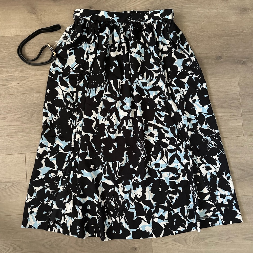 NWT River Island Midi A line Skirt in Floral with Belt Included Size 8